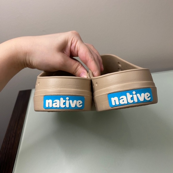 Native Unisex Jefferson Sugarlite Clog // Flax Tan - Picture 5 of 6